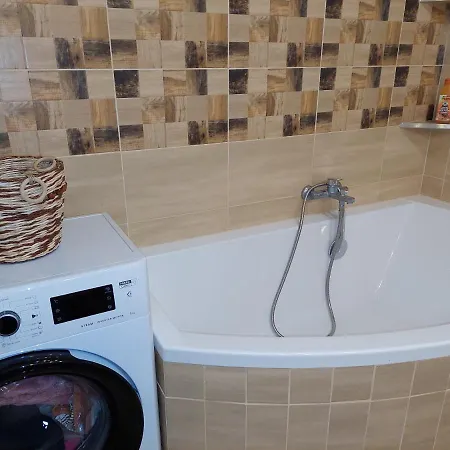 Apartment Amarilisz Apartman Balatonlelle